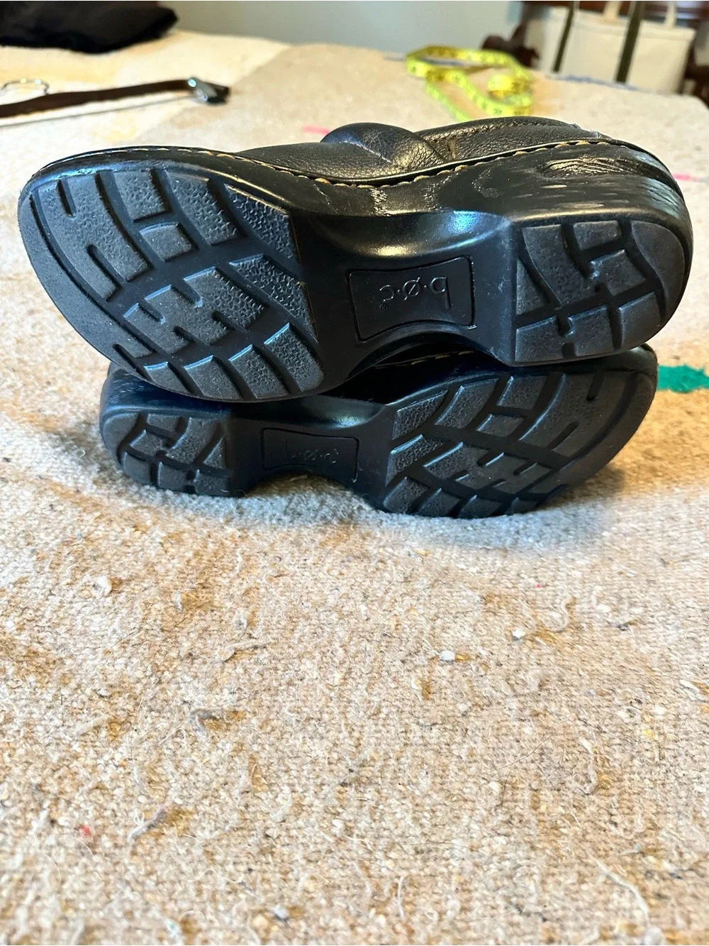 Born b.o.c. Clogs - Picture 3 of 6